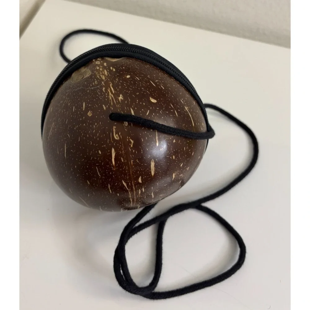 RARE Hilo Hattie Handmade Authentic Coconut Shell Bag Purse Batik Indonesia